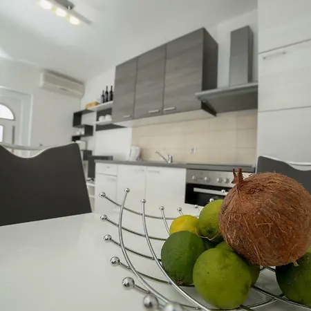 Star Apartment