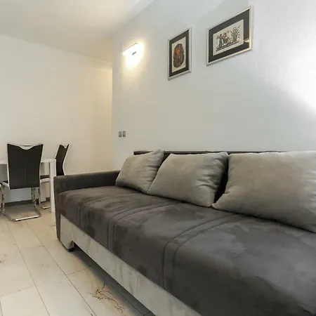 Apartment Star *